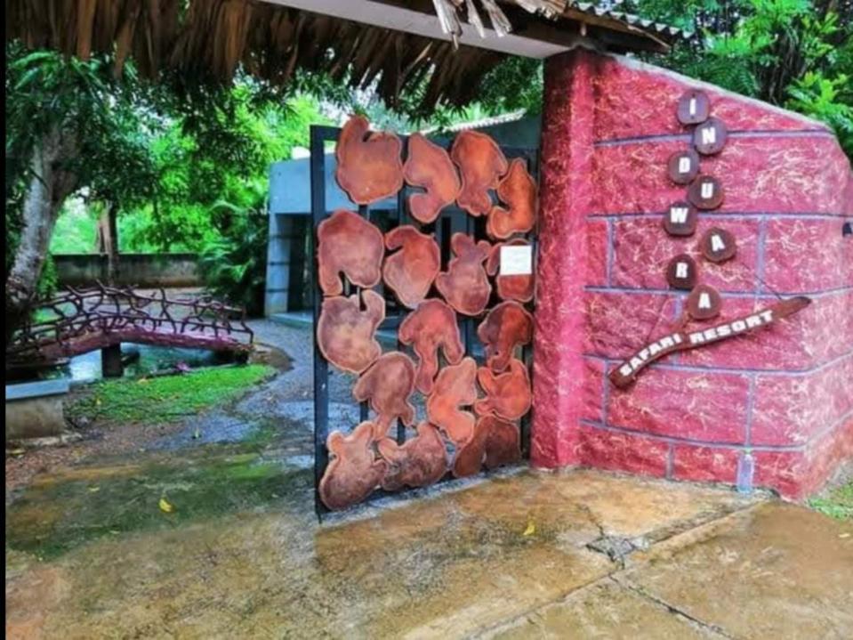 Induwara Safari Resort อุดาวาลาเว ภายนอก รูปภาพ