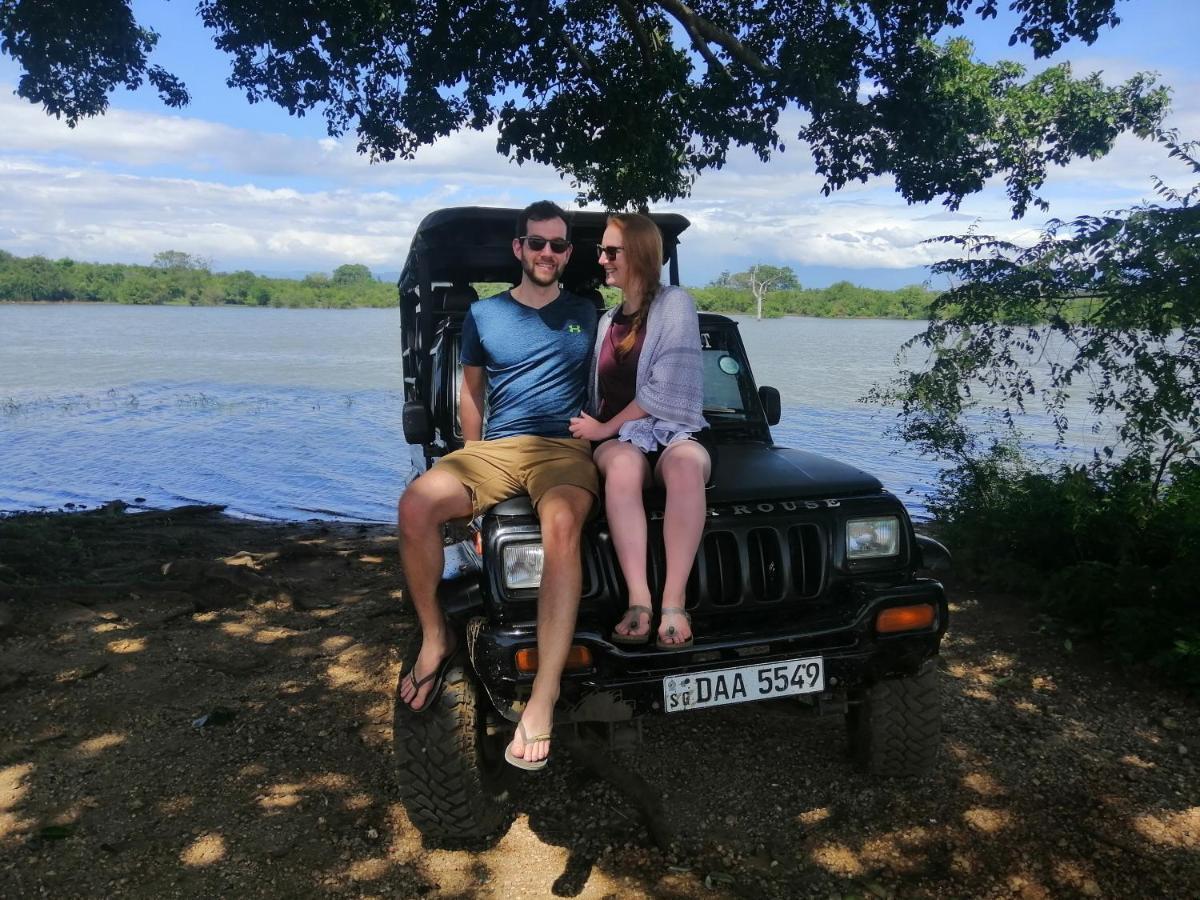 Induwara Safari Resort อุดาวาลาเว ภายนอก รูปภาพ